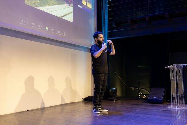 Quels sont les défis de la création d'un jeu de simulation de gestion de la biodiversité marine?